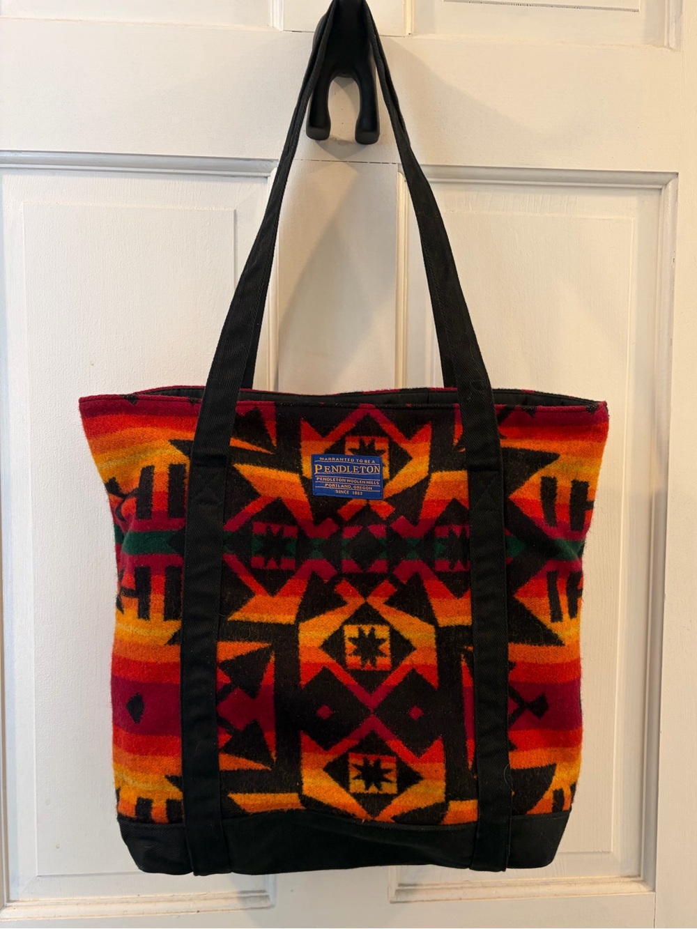 Pendleton Wool L Tote Bag bold red, orange, & black. Southwest geometric EUC